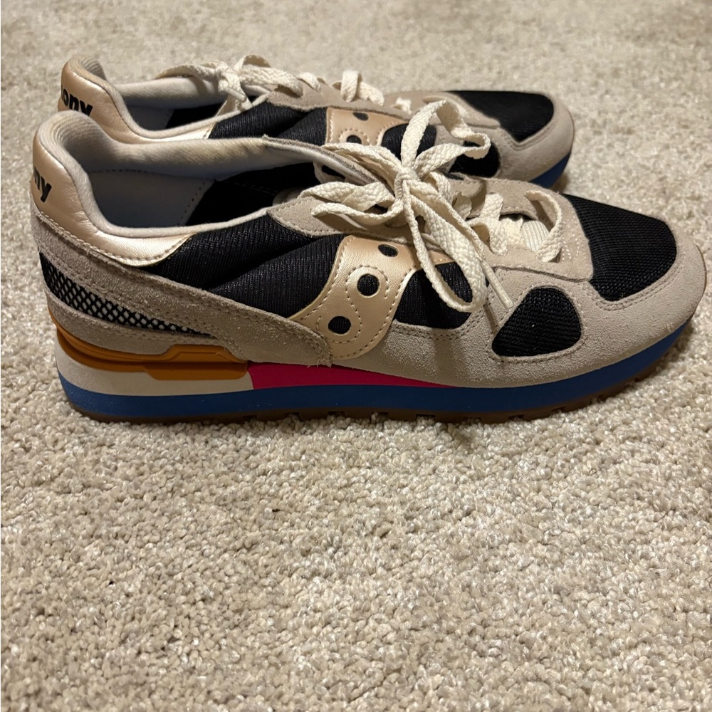 Saucony Women's Black and Cream Sneakers